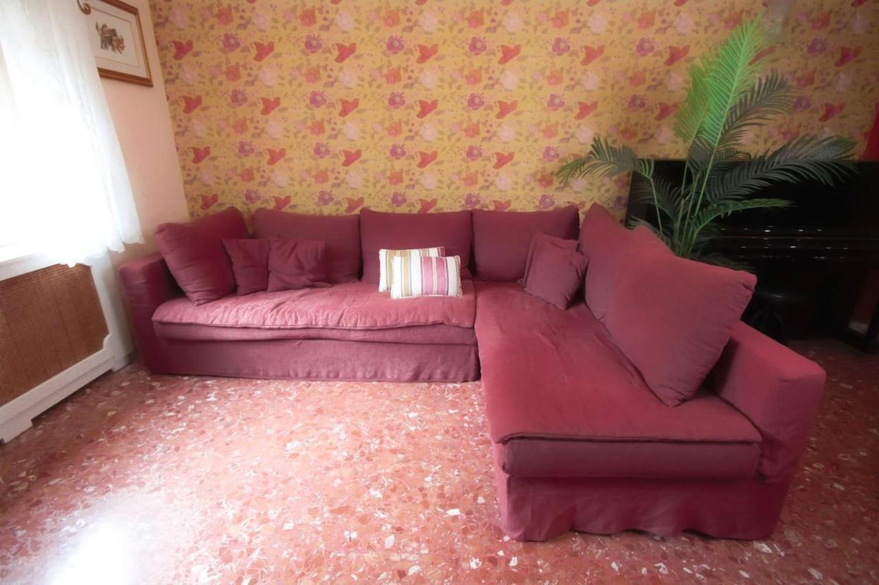 リド・ディ・オスティアLa Casa Di Danielaアパートメント エクステリア 写真